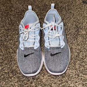 Nike Flex TR9 blue/denim color with pink accents